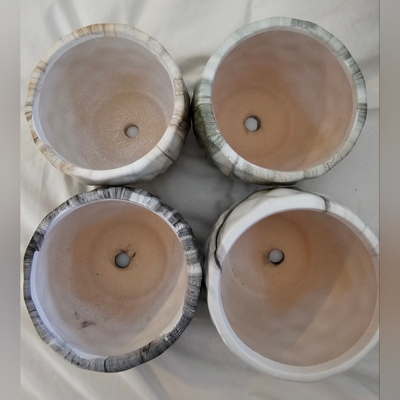 EUC 4 Small ceramic succulent planters various colors - Picture 6 of 7